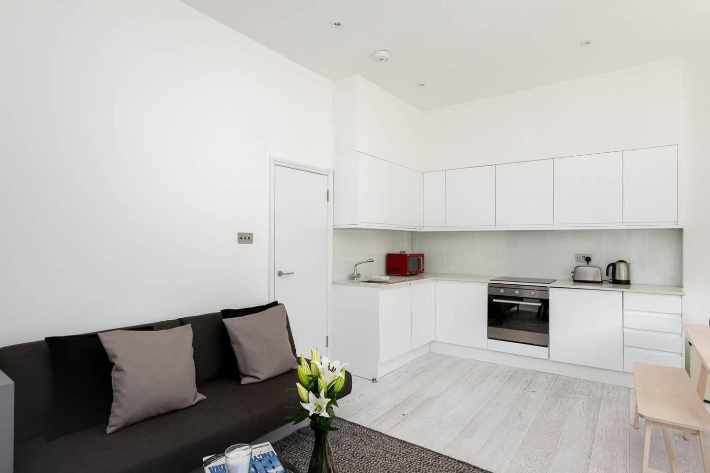 Guestready - West Kensington Home W/Balcony 伦敦 外观 照片