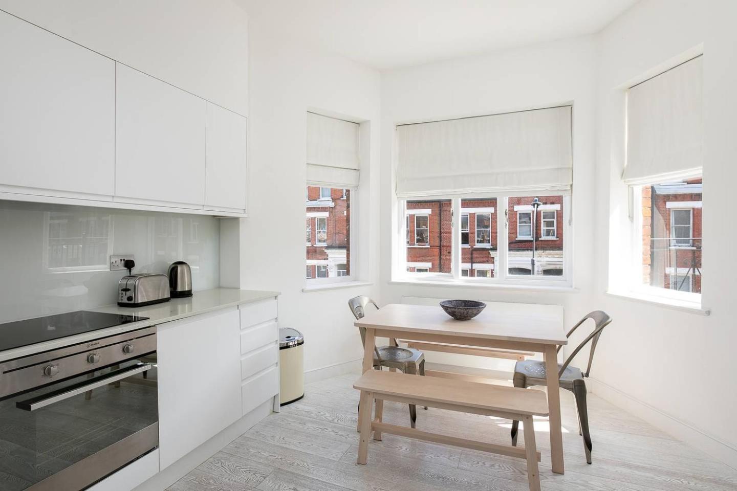 Guestready - West Kensington Home W/Balcony 伦敦 外观 照片